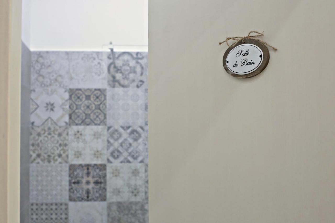 Al Cortile Del Re Luxury Home Катания Екстериор снимка