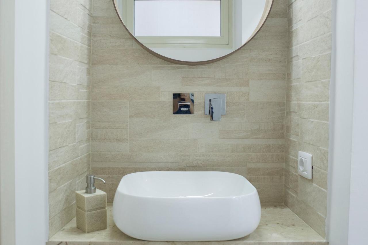 Al Cortile Del Re Luxury Home Катания Екстериор снимка